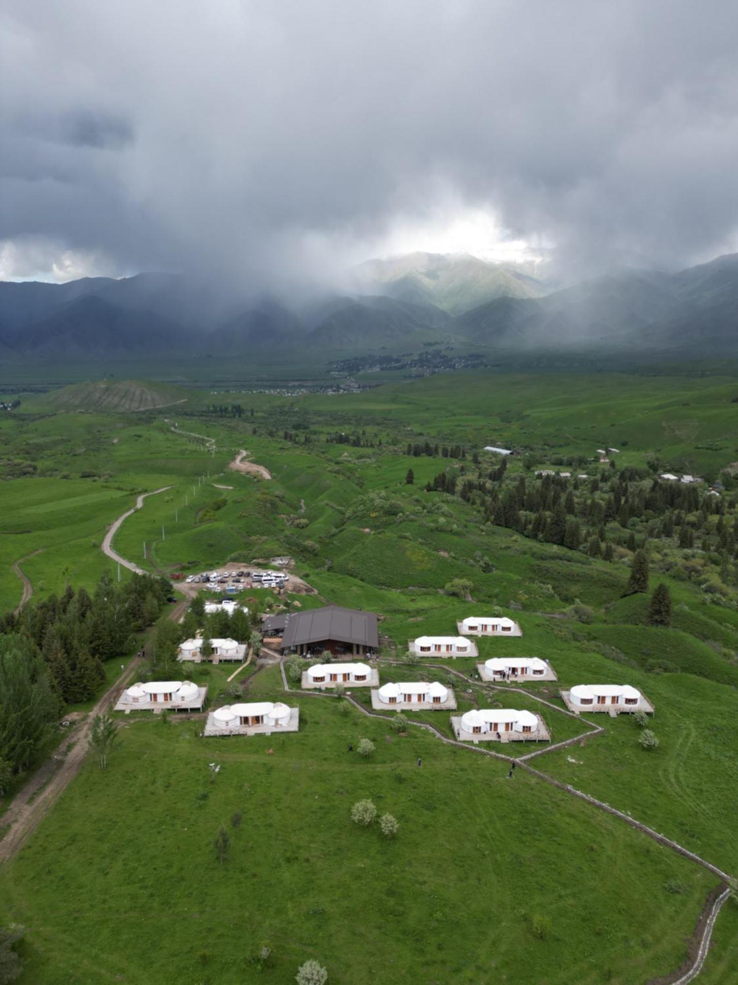 Ethno Complex Ala Kuch Hotel Kaindy Екстериор снимка