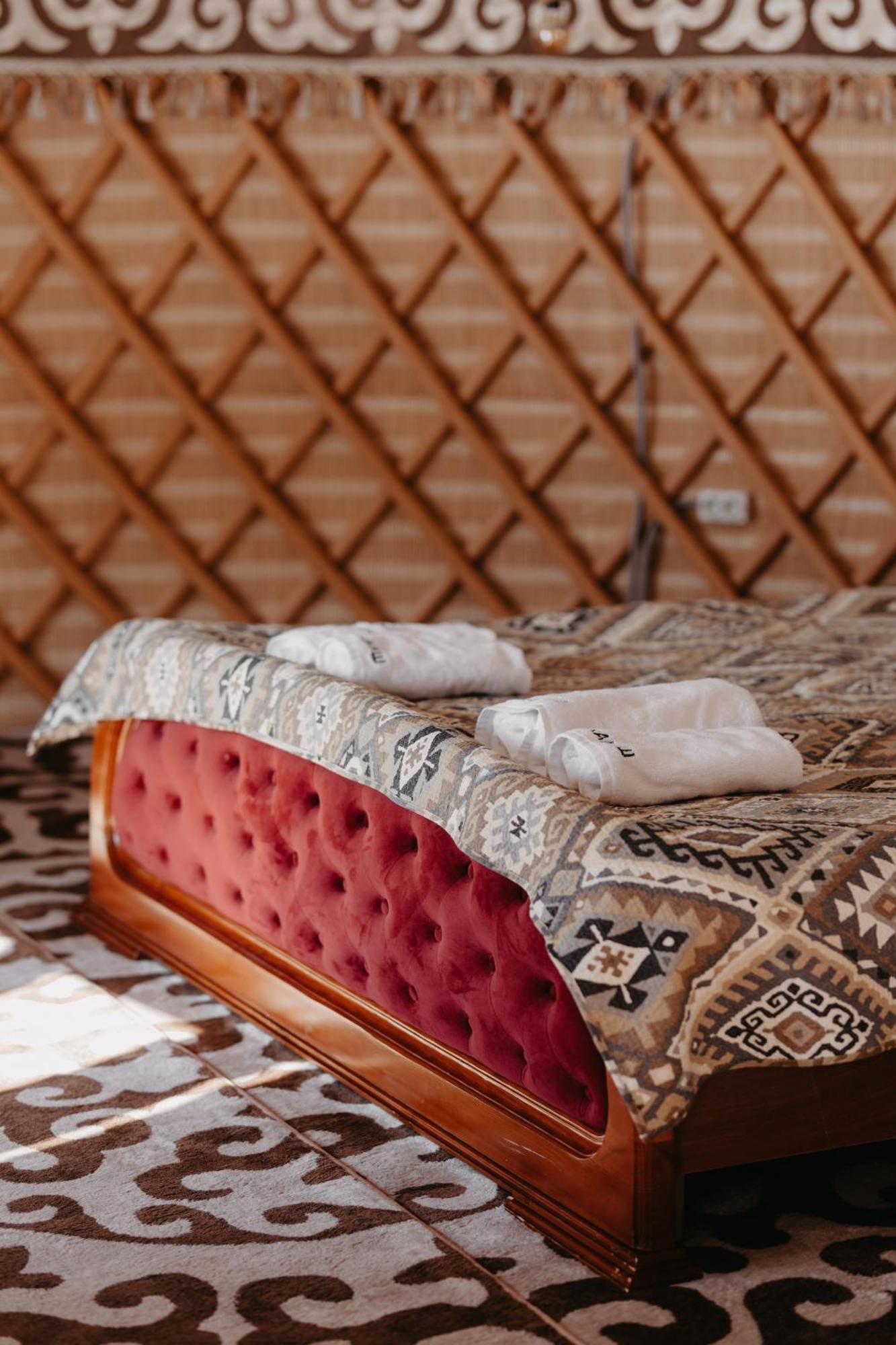 Ethno Complex Ala Kuch Hotel Kaindy Екстериор снимка